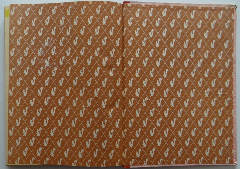 Pages de garde E N marrons