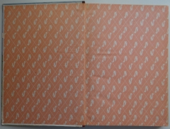 Pages de garde tête-bêche.